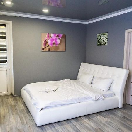 Cozy Apartment In A New Building Close To The Downtown Κίεβο Εξωτερικό φωτογραφία