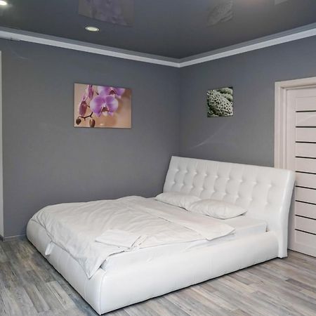 Cozy Apartment In A New Building Close To The Downtown Κίεβο Εξωτερικό φωτογραφία