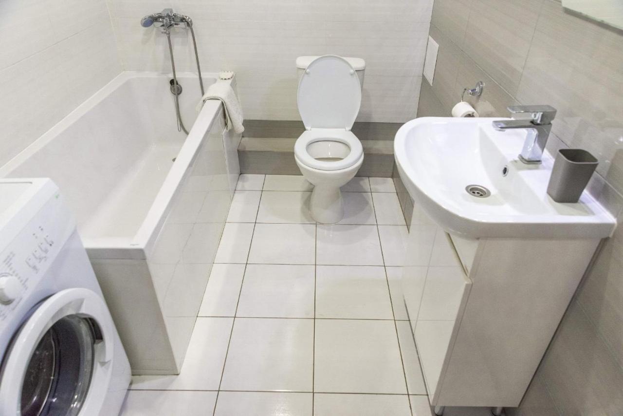 Cozy Apartment In A New Building Close To The Downtown Κίεβο Εξωτερικό φωτογραφία